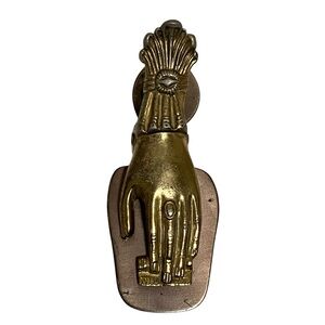 Vintage Park Sherman Co Brass Victorian Style Hand Shaped Paper Memo Clip Holder